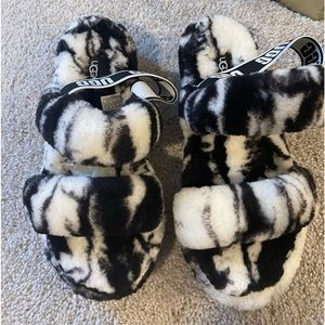 Ugg’s slides ..Never Worn ..Size 9